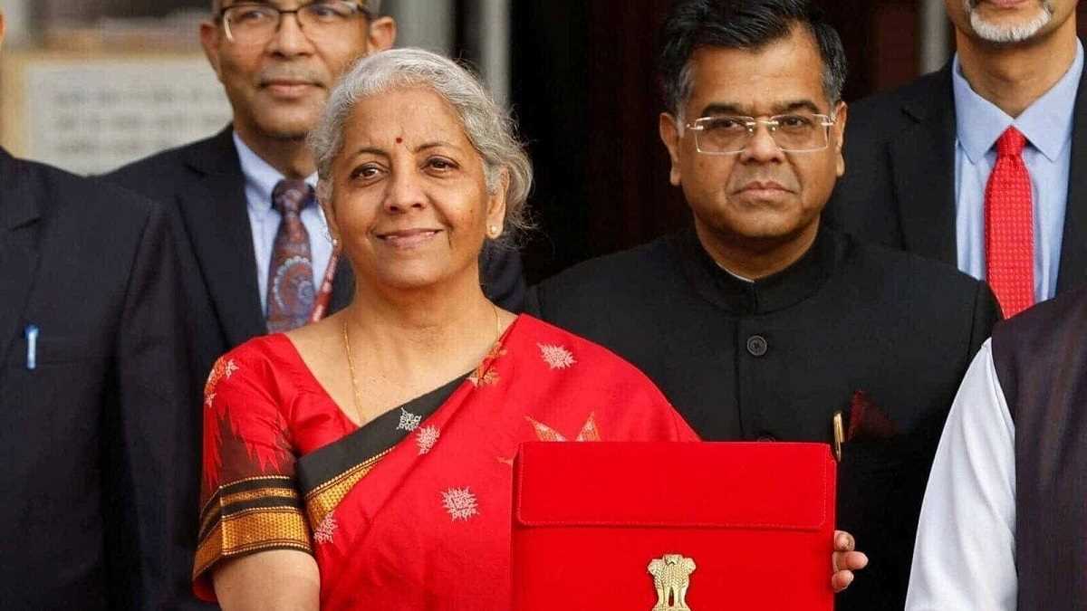 विपक्षी सदस्यों के हंगामें के बीच वित्त मंत्री निर्मला सीतारमण ने वित्त वर्ष 2025-26 का आम बजट किया पेश ,कई घोषणाएं भी की